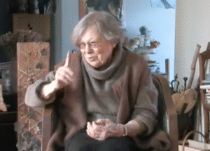 Capture d'écran du film documentaire "De l’importance d’un lieu", basé sur un entretien avec Jacqueline Lerat (1h37), réalisateur Bernard Guillot, monteuse Noé Balthazard